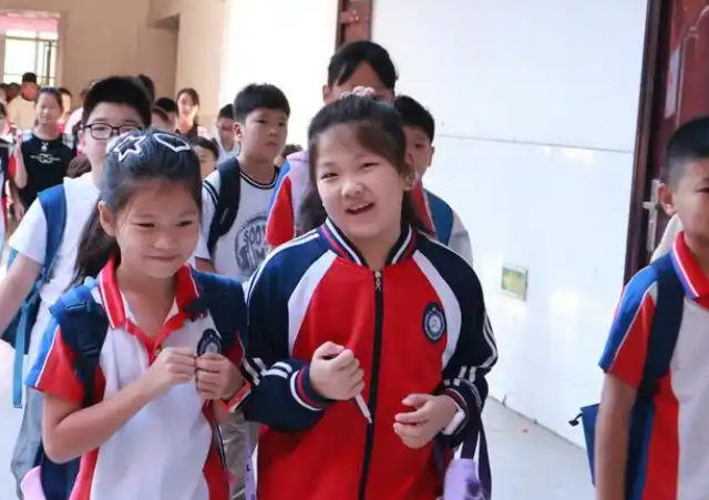 下降心思落差家长多鼓舞交流不指责施压