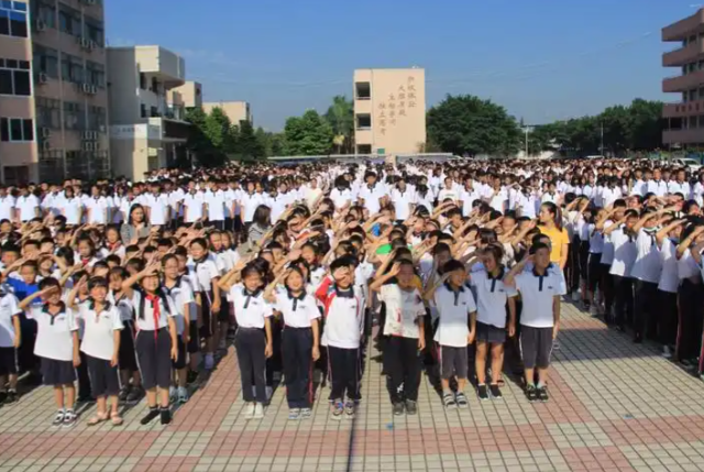 育人升级以数字新引擎助推从根底支撑到