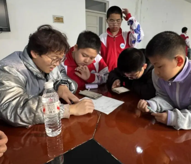 学习的复杂性也尊重了学生的差异性更能